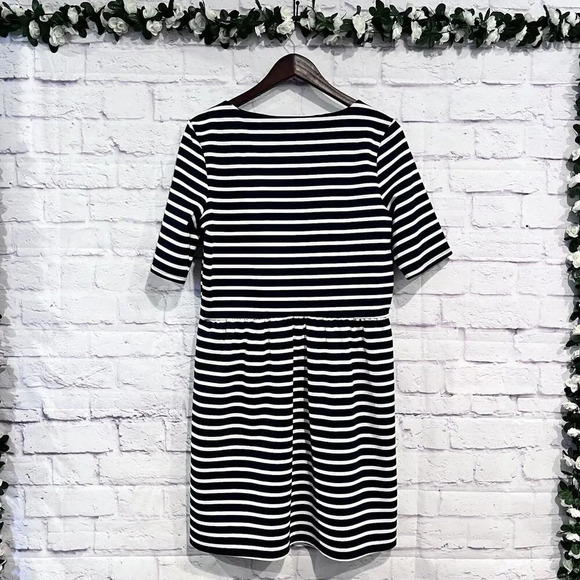 Gap Navy White Striped Fit and Flare Stretch Jersey Dress Large - Picture 2 of 8